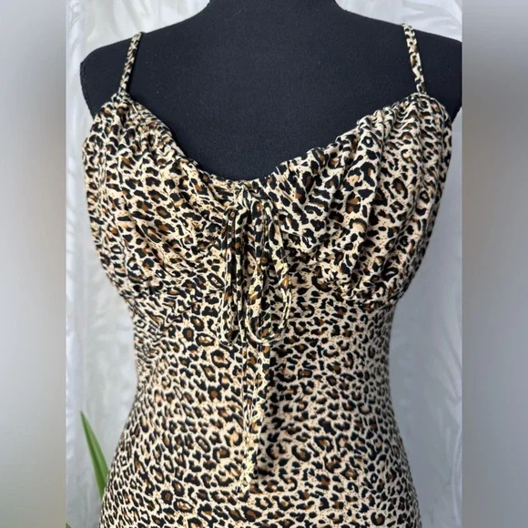 SHEIN Leopard Print Mini Dress with Spaghetti Straps - Picture 5 of 9